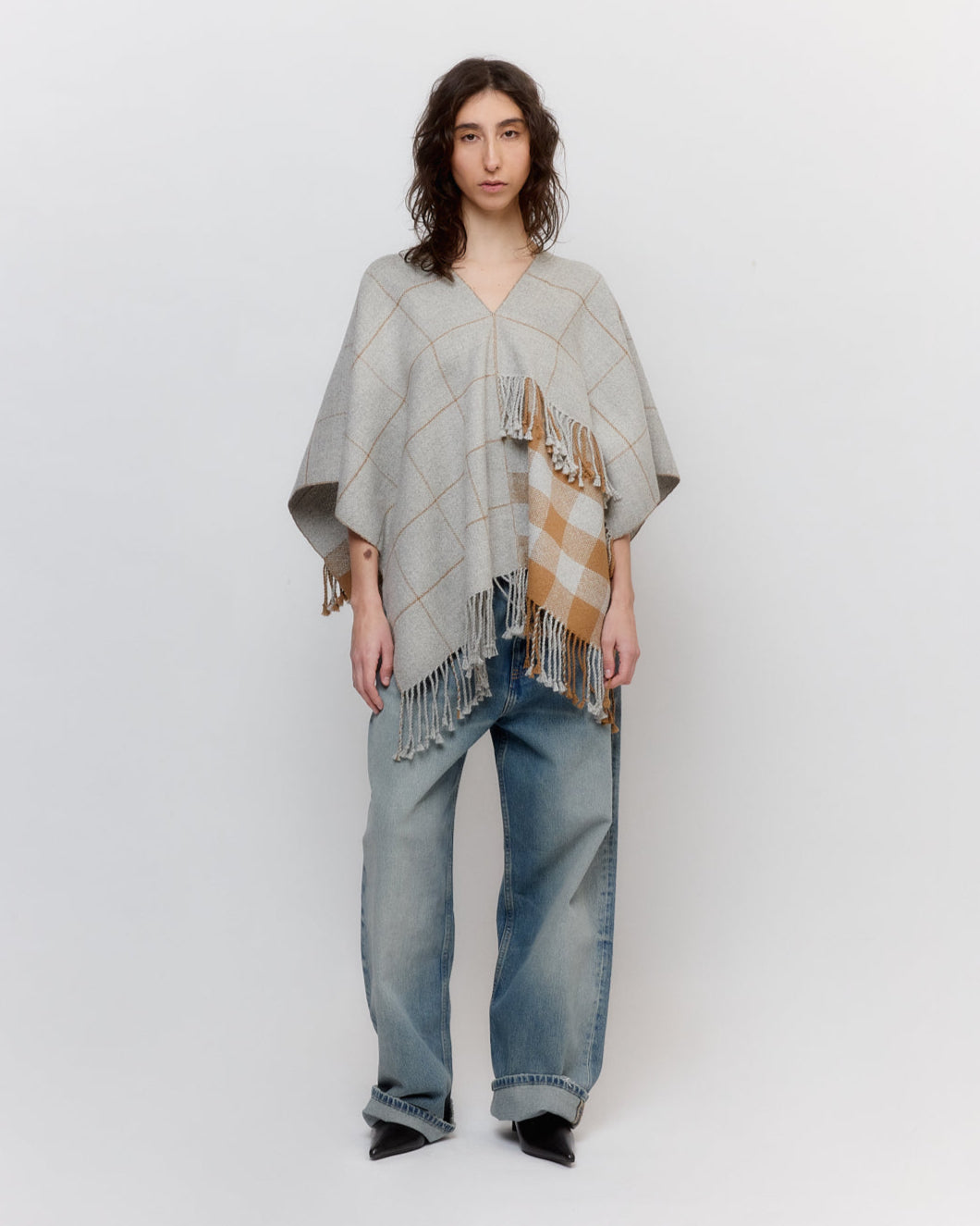 PONCHITO SURI / Vicuña + Gris perla