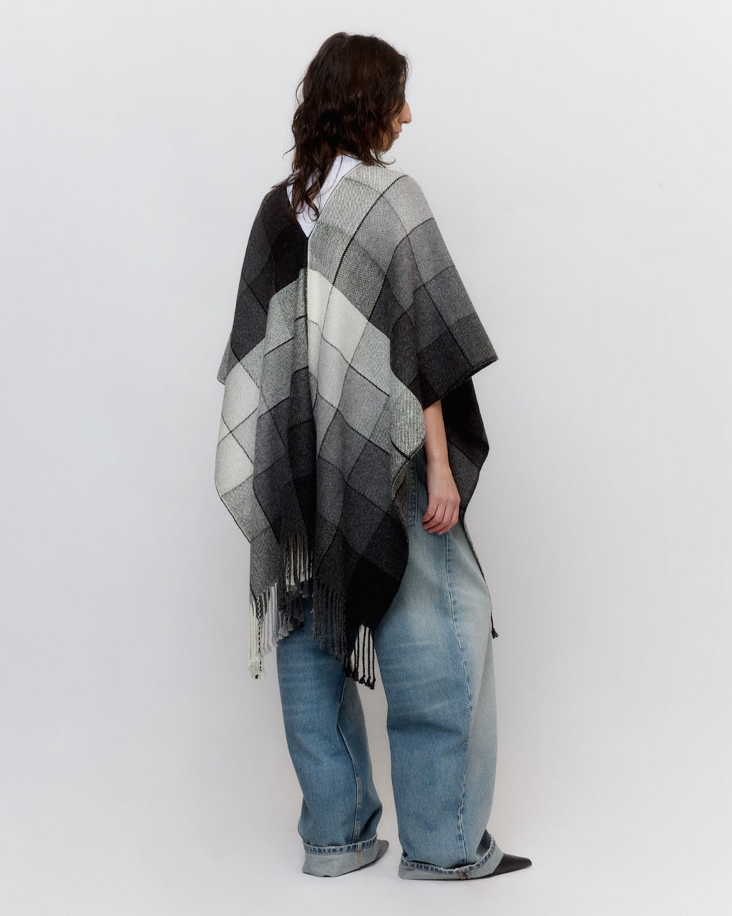 PONCHO KISA GRIS